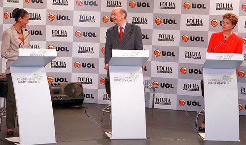 Serra no debate Folha UOL