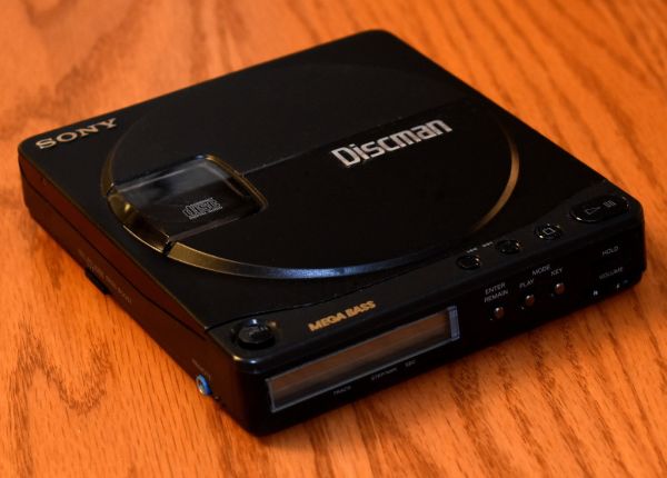 Vintage Sony D-9 Discman Portable Compact Disc Player, Made In Japan, Circa 1989