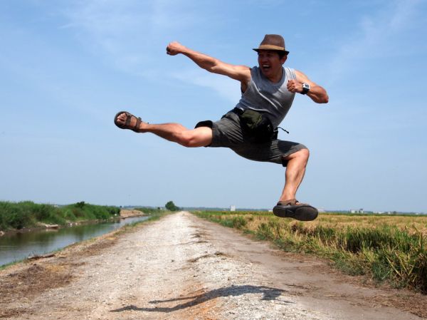 Jumping Side Kick | John Ragai | Sekinchan