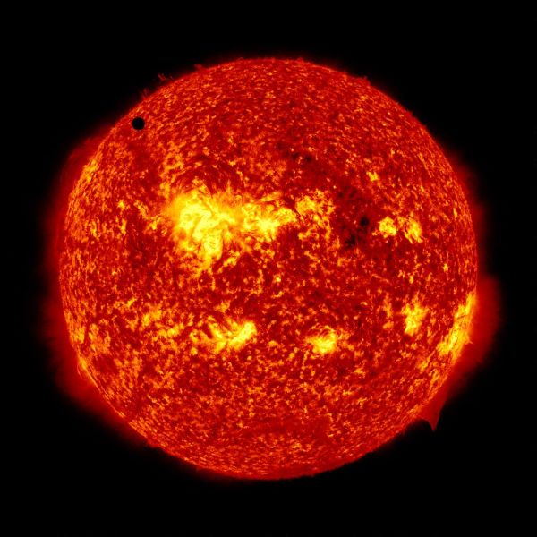 SDO's Ultra-high Definition View of 2012 Venus Transit - 304 Angstrom