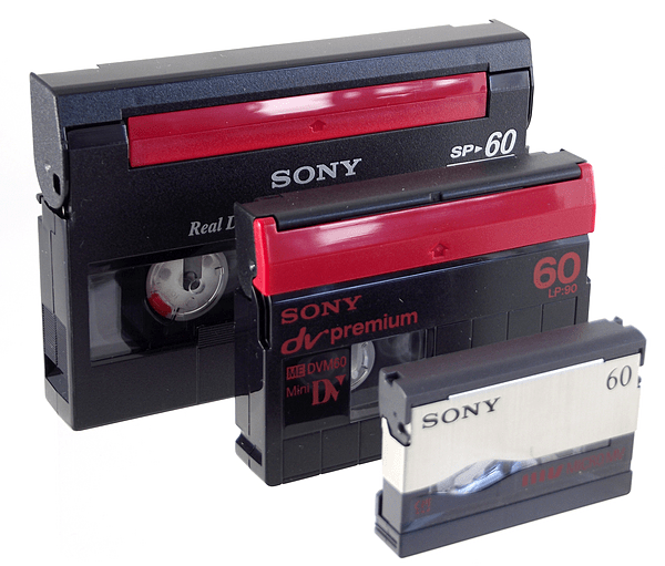 Comparison-of-Digital8-MiniDV-and-MicroMV-1