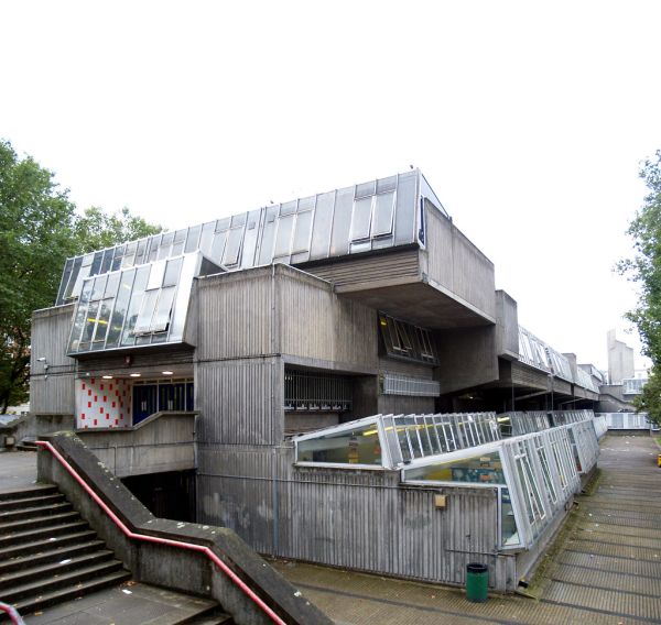 GLC, john bancroft, architect: pimlico school, london oktober 2006