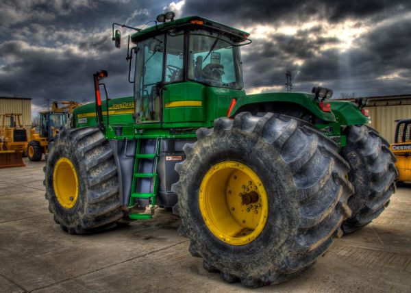 John Deere 9520