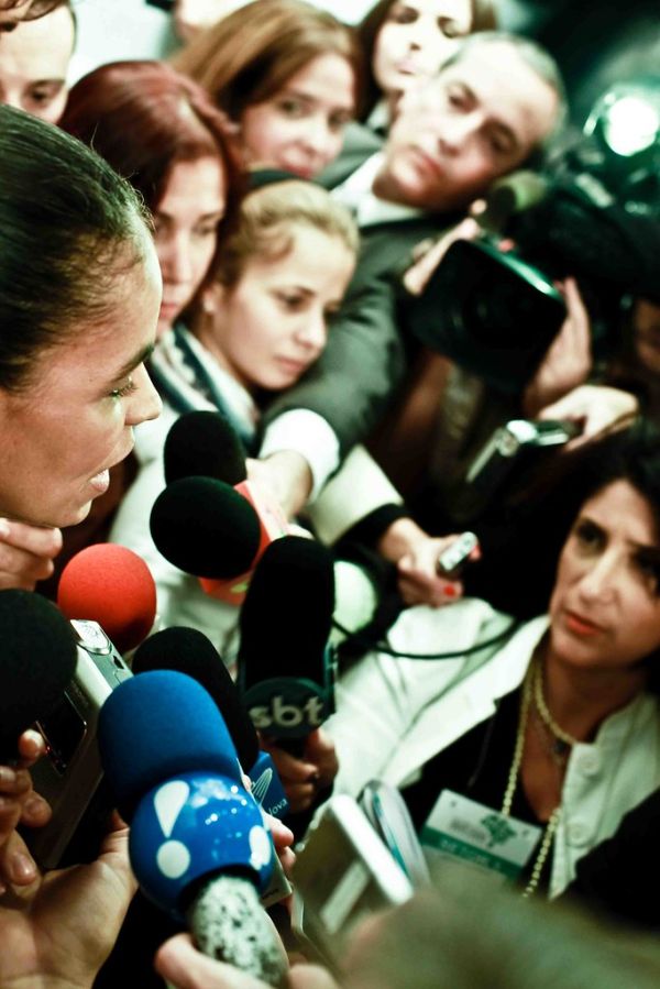 Marina participa de debate da Folha/UOL