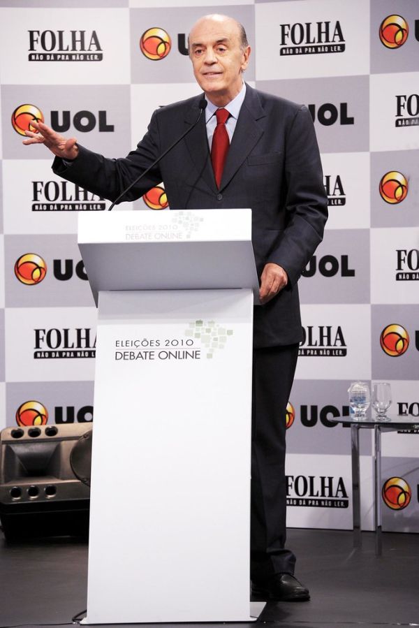 Serra no debate Folha/UOL