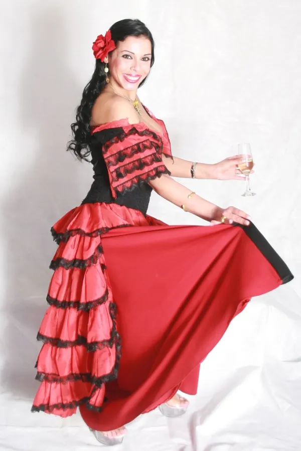 Raphaella Soares, após as fotos virou a garota do outdoor da UOL e TOP10 Dreem Cam