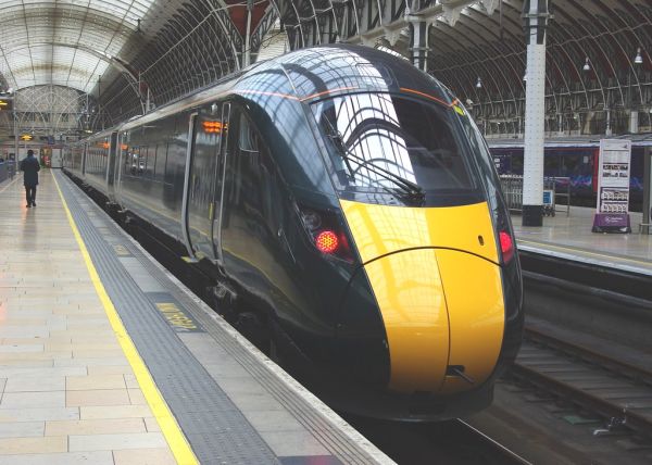 18-042 The New Order at Paddington - one of three; FGWR Class 800 Electro-Diesel Unit No. 800-023