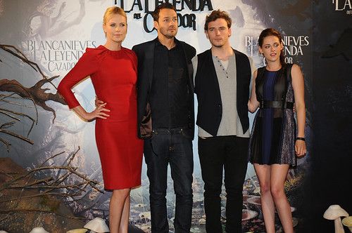 Charlize Theron, Rupert Sanders, Sam Claflin y Kristen Stewart