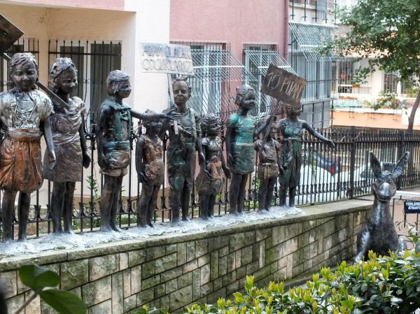 Barış Manço remember house