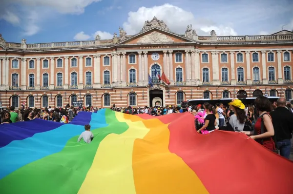Gay pride 365 - Marche des fiertés Toulouse 2011.jpg