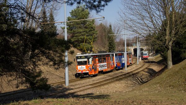 DPMB 1727 a 1725, Linky 8, Krematorium