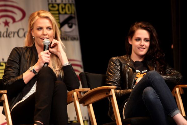 Charlize Theron & Kristen Stewart