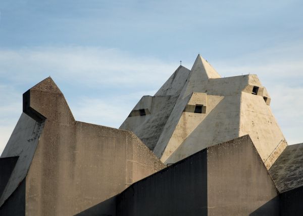 gottfried böhm, architect: maria königin des friedens pilgrimage church, neviges, germany 1963-1972