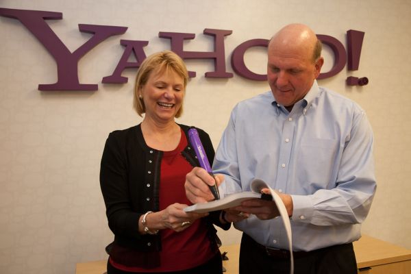 Steve Ballmer signs the Microsoft-Yahoo! agreement