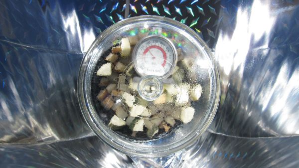 Solar Funnel cooker at Ke'alia beach-2