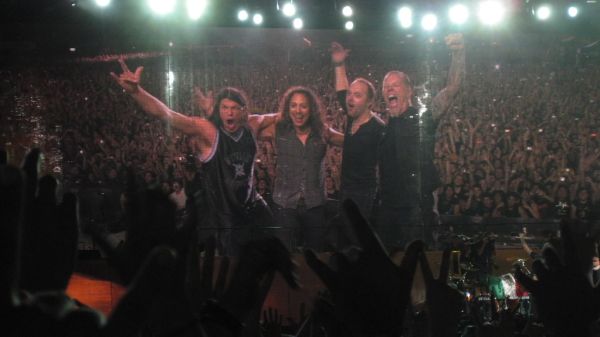 Thank you guys! (Metallica @ Foro Sol - Mexico 2009)