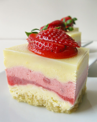 strawberry cake