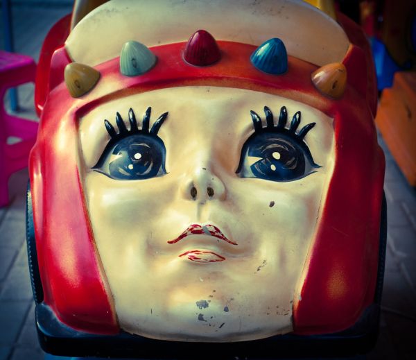 Luupainajamaterjal / The stuff nightmares are made of / 恶梦材料