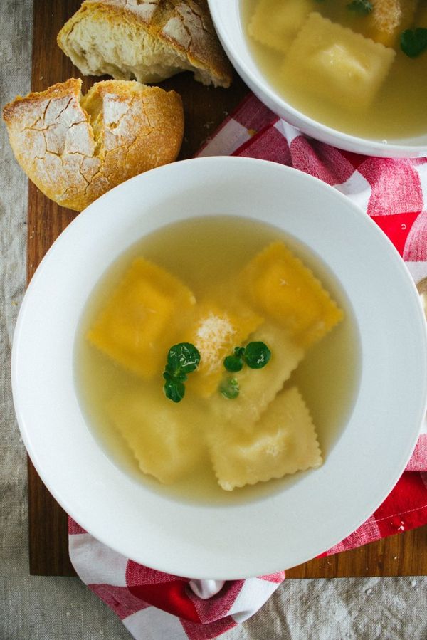 Ravioli in Brodo