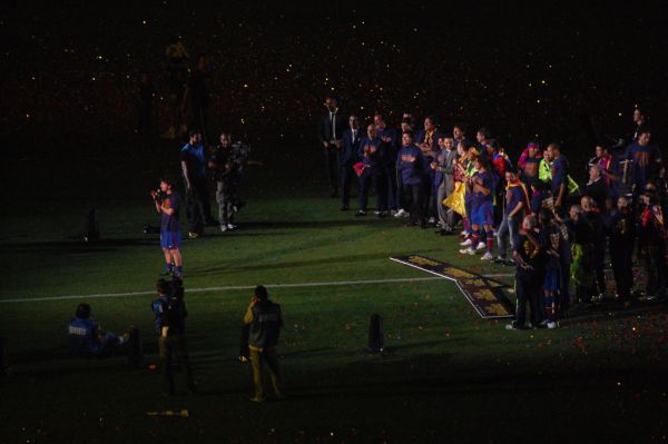 BARÇA CAMPIÓ DE LLIGA 09-10 FCB - VAL