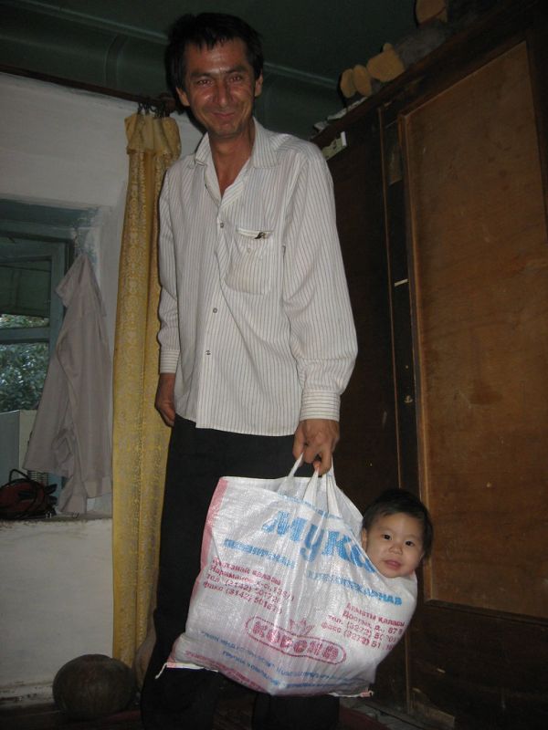 Terrorist number one - Dushanbe, Tajikistan / 国際テロリスト(タジキスタン、ドウシャンベ)