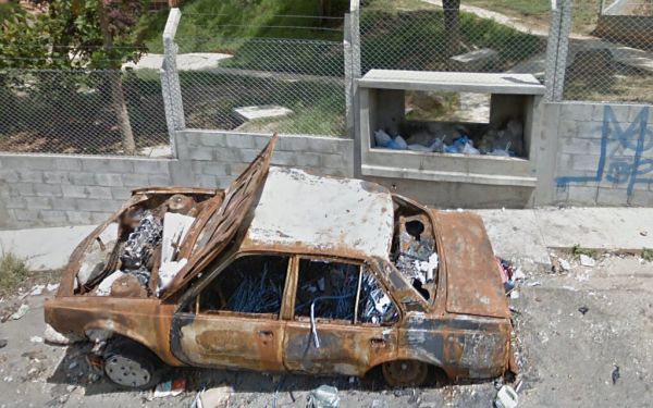 Google Street View - Dead cars