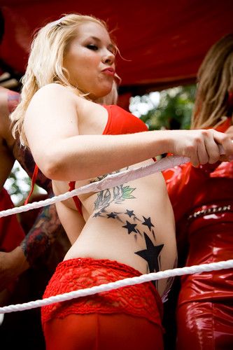 Lesbian & Gay Pride (48) - 30Jun07, Paris (France)