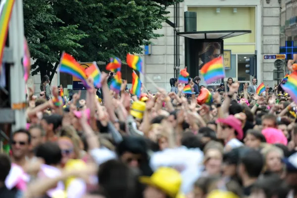 Gay pride 126 - Marche des fiertés Toulouse 2011.jpg