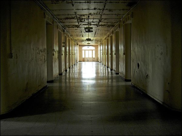 hallway of dreams. nightmares.