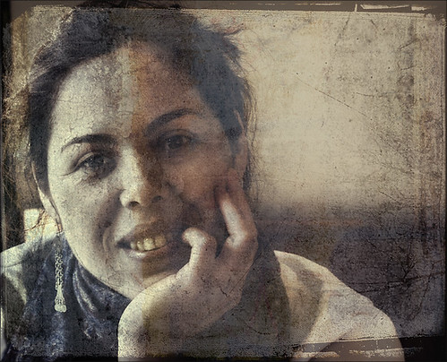 els tibetans treuen la llengua per dir hola pero el postre no arriba - Tibetans out their tongues to say hello but the dessert does not come