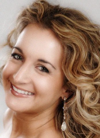 Carla Maffioletti (Soprano Soloist, Guitar, Choir)