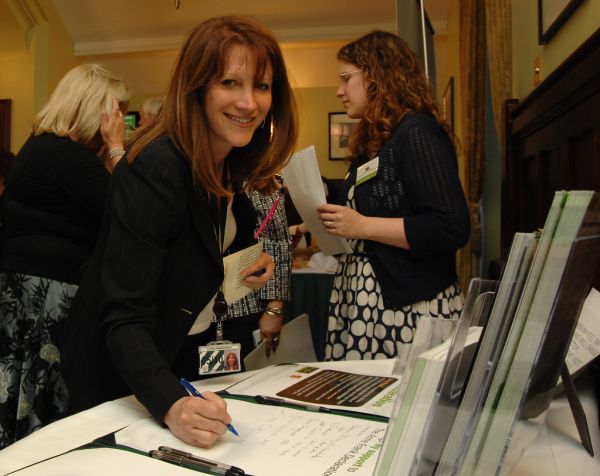 Signing the Anne Frank Declaration