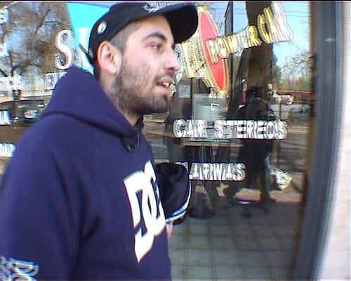 Mendoza, territorio Punk (2007) de Andres Lübbert . Catálogo CINESUD