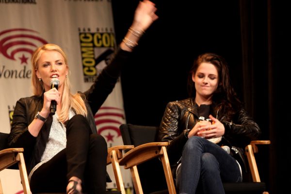 Charlize Theron & Kristen Stewart
