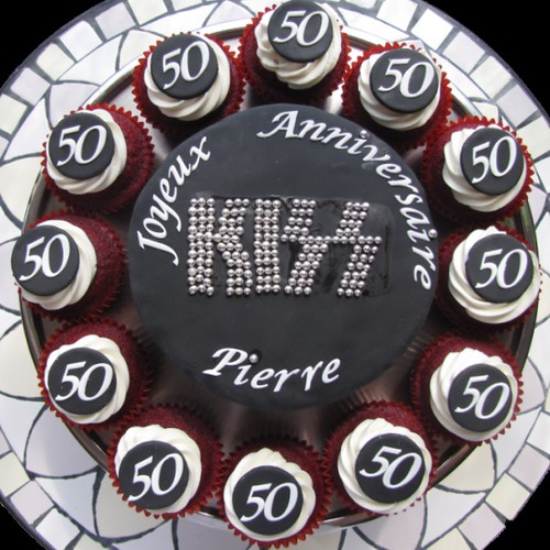 KISS Band Logo Cake!