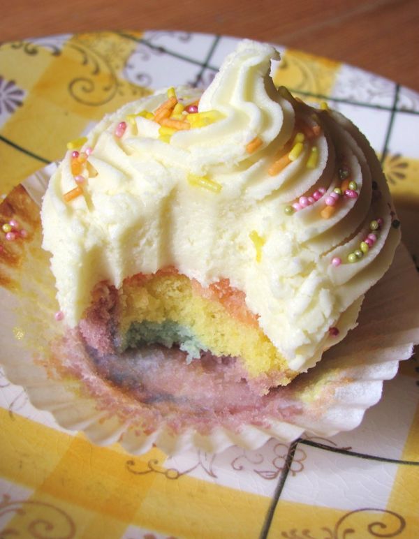 Rainbow Cupcake
