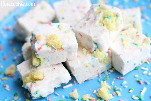 Birthday Cake Batter Marshmallows by 1 Fine Cookie 3afont