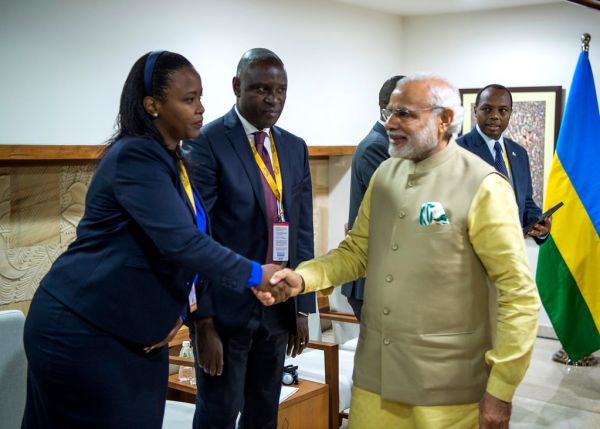 President Kagame meets with Prime Minister Narendra Modi of India, 10 January 2017