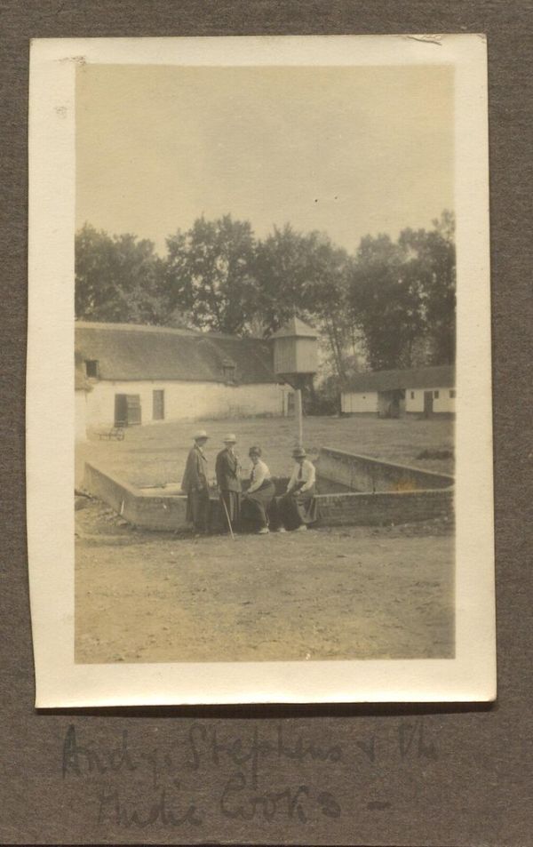 “Andy Stephens & the Mudie Cooks”