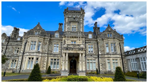 In 1850 Edward and Anne Ladd Betts commissioned architect John Thomas (1813-1862) to rebuild Preston Manor into the magnificent Jacobean style mansion, Preston Hall
