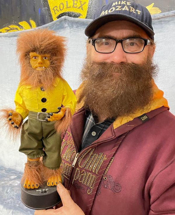 Any resemblance between this Toy Werewolf and Mike Mozart, Wolfgang Mikyáll Mozart, is purely coincidental, even though I did design it’s current appearance!