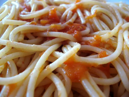 Spaghetti al pomodoro