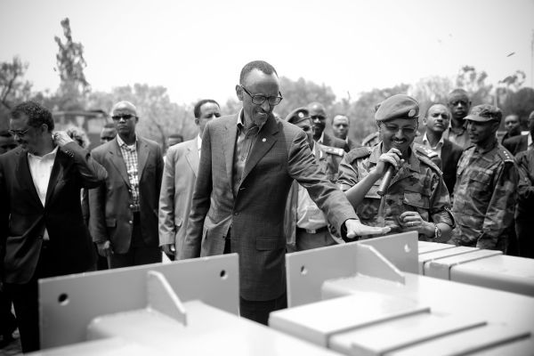 President Kagame visits Bishoftu Automotive Industry- Ethiopia, 17 April 2015