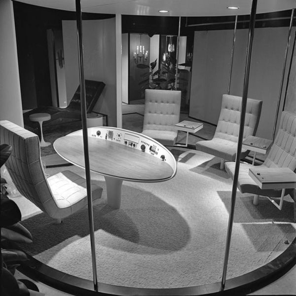 ... Johnny Quest's waiting room