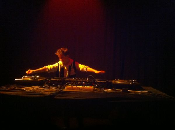 Dj AAA