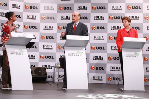 Serra no debate Folha UOL