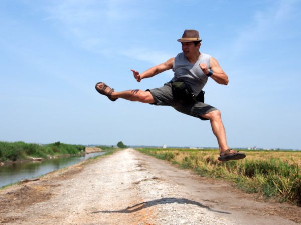 Jumping side kick 2 | John Ragai | Sekinchan