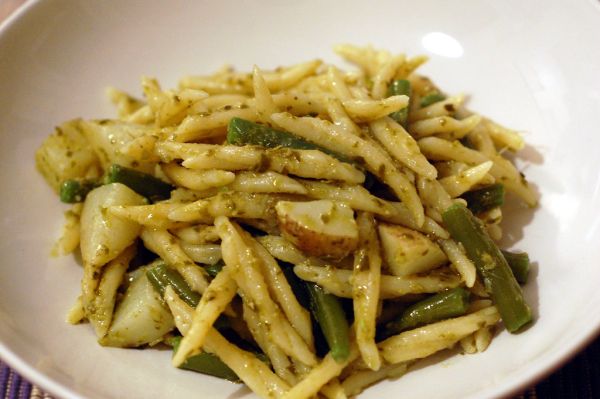 Pesto, Green Beans, Potatoes, Pasta