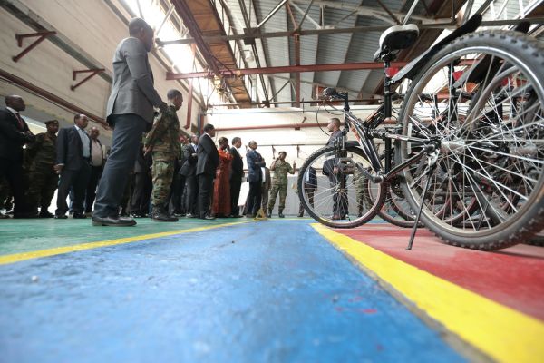 President Kagame visits Bishoftu Automotive Industry- Ethiopia, 17 April 2015