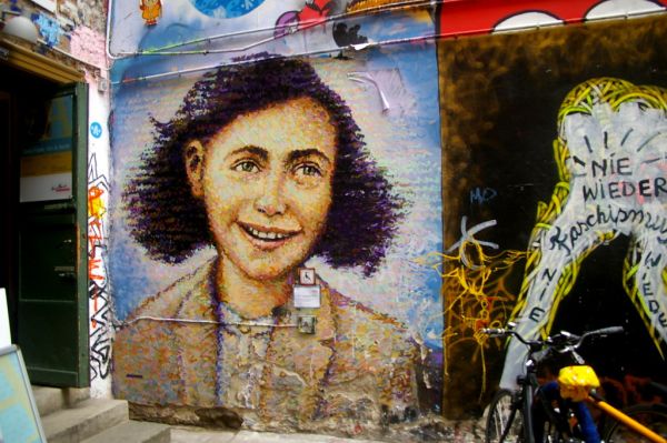 Anne Frank street art